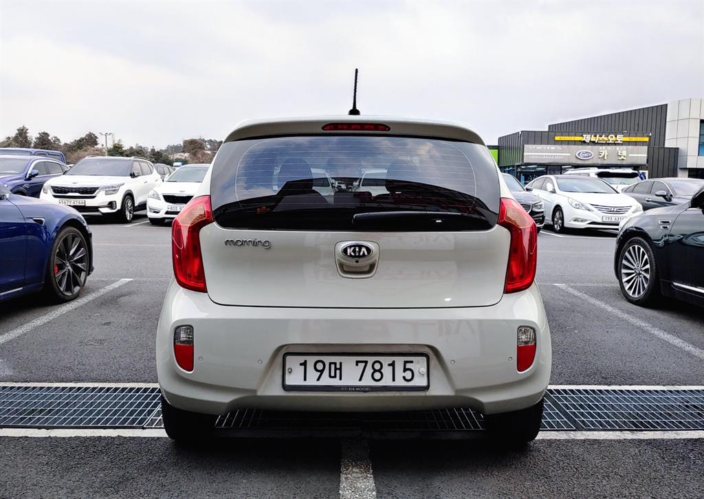 Kia Morning Trendy 4