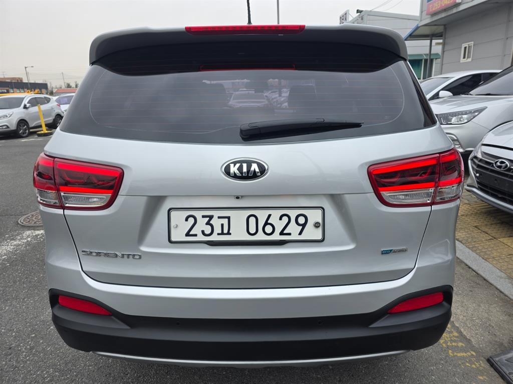 Kia Sorento Diesel 2WD 2.0 Prestige 5