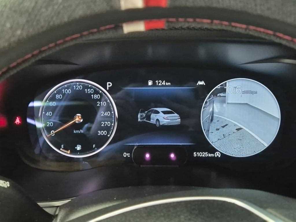 Genesis G70 Gasoline 3.3T 4WD Sport Package 7