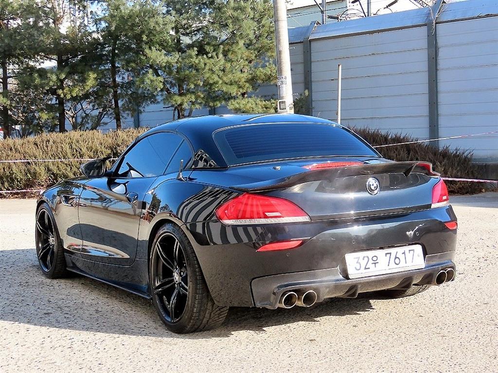 BMW Z4 sDrive 35is 4