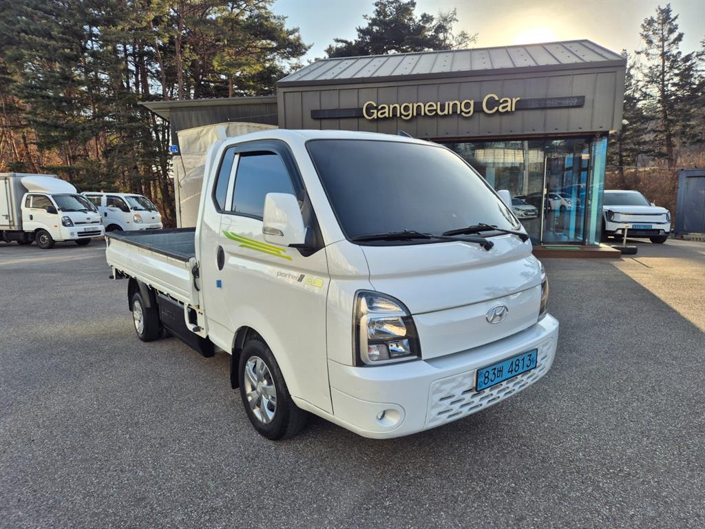 Hyundai Porter 1.0 Ton/ Super Cab/ Long Wheelbase/ Premium Special 3