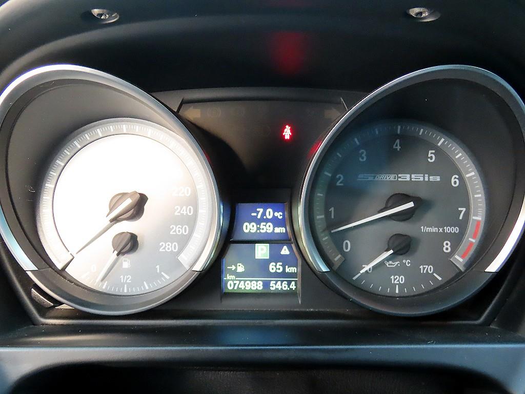 BMW Z4 sDrive 35is 9