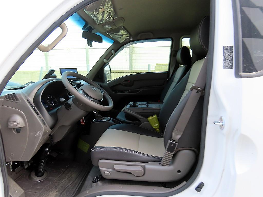 Hyundai Porter Super Cab/ Long Wheelbase Modern Plus 8