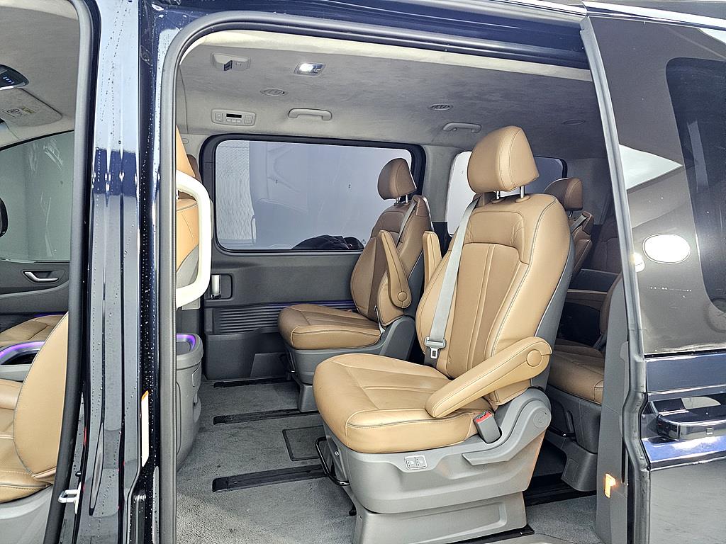 Hyundai Staria LPG Lounge Inspiration 10