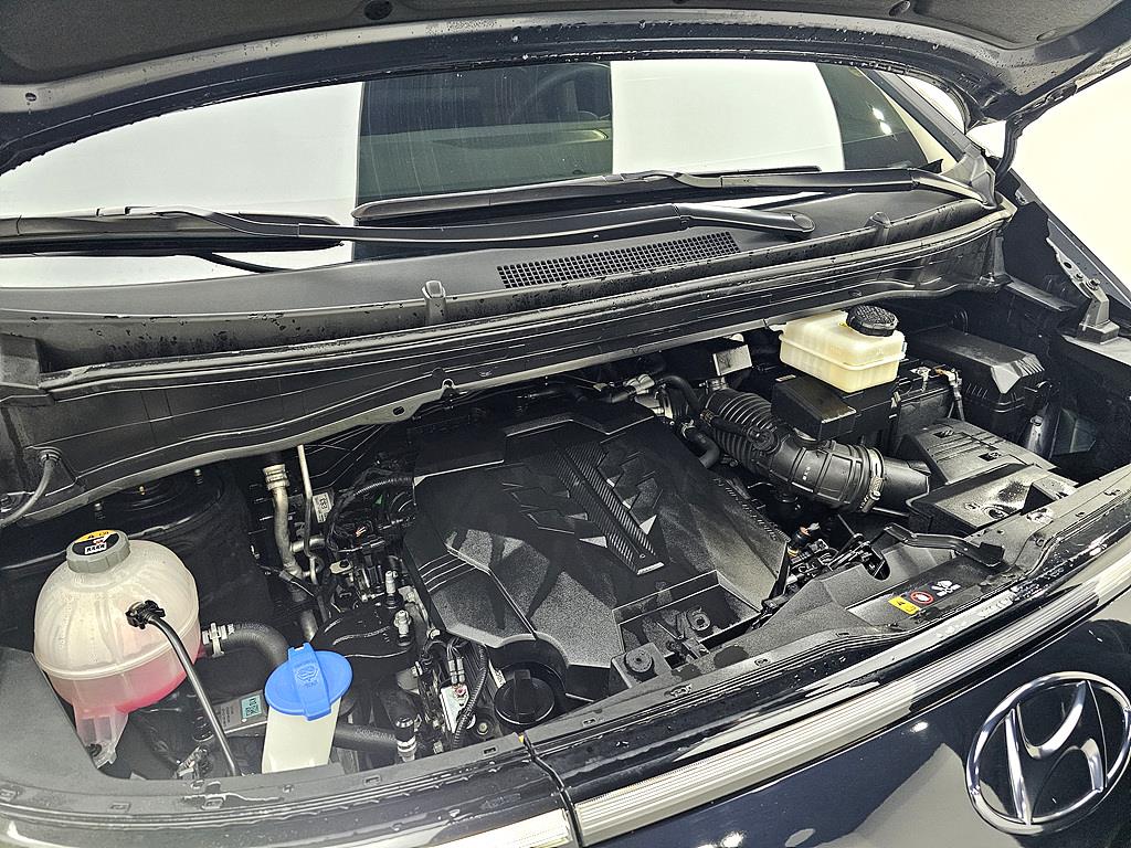 Hyundai Staria LPG Lounge Inspiration 7