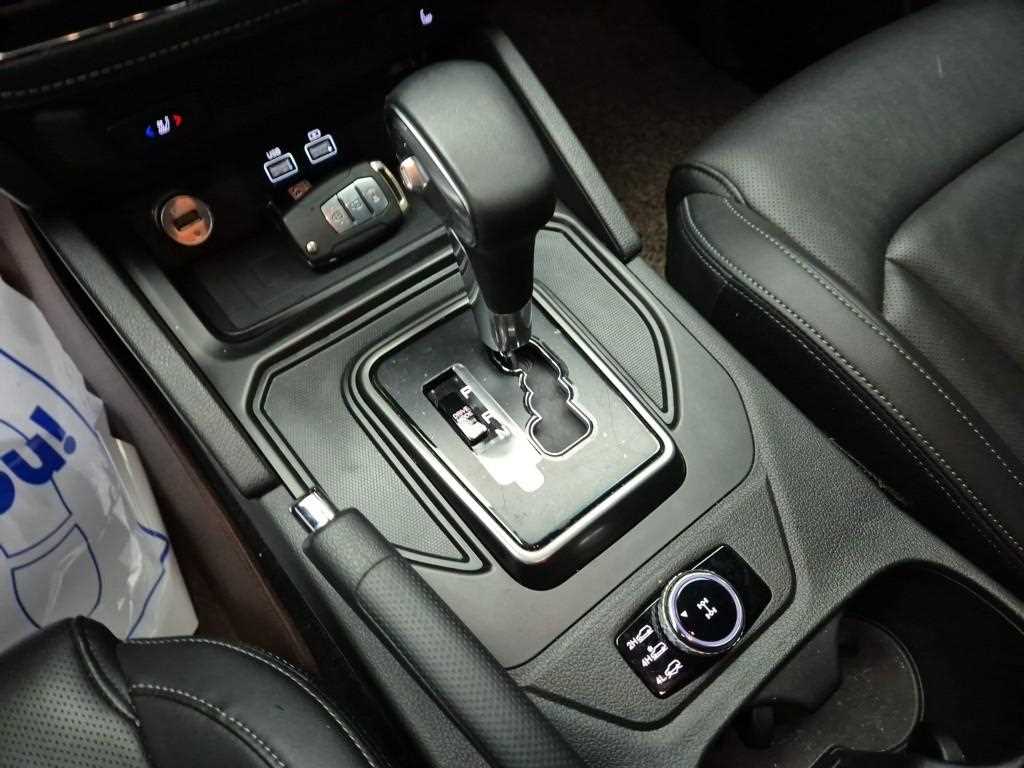 KG Mobility (Ssangyong) Rexton Diesel 2.2 4WD Prestige 9