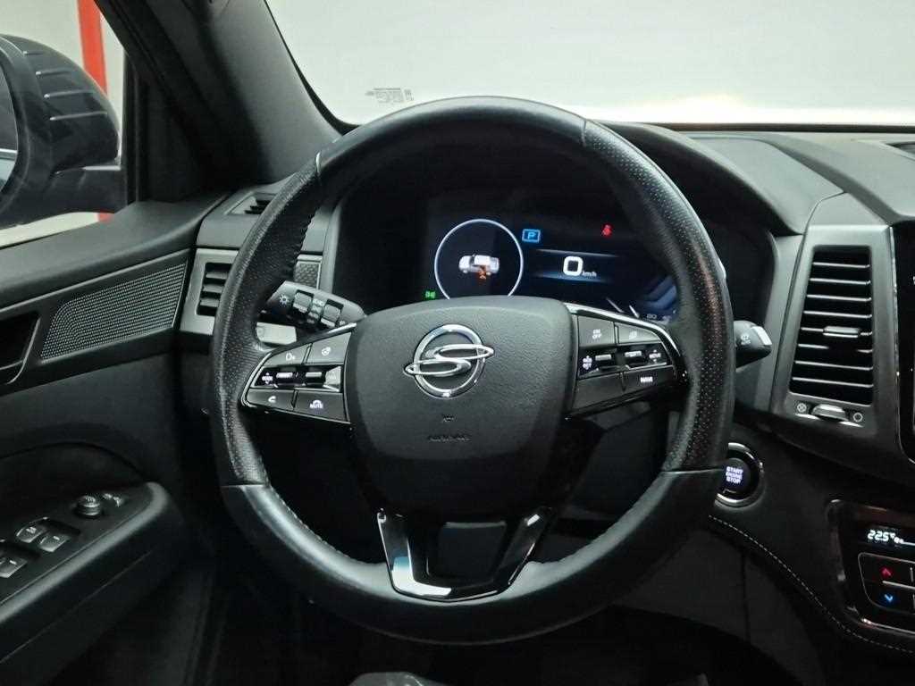 KG Mobility (Ssangyong) Rexton Diesel 2.2 4WD Prestige 10