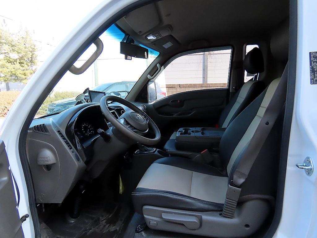 Hyundai Porter Electric/ Super Cab/ Long Wheelbase Modern Plus 9