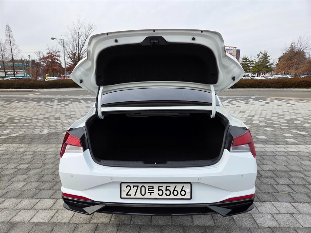 Hyundai Avante 1.6 Modern 9