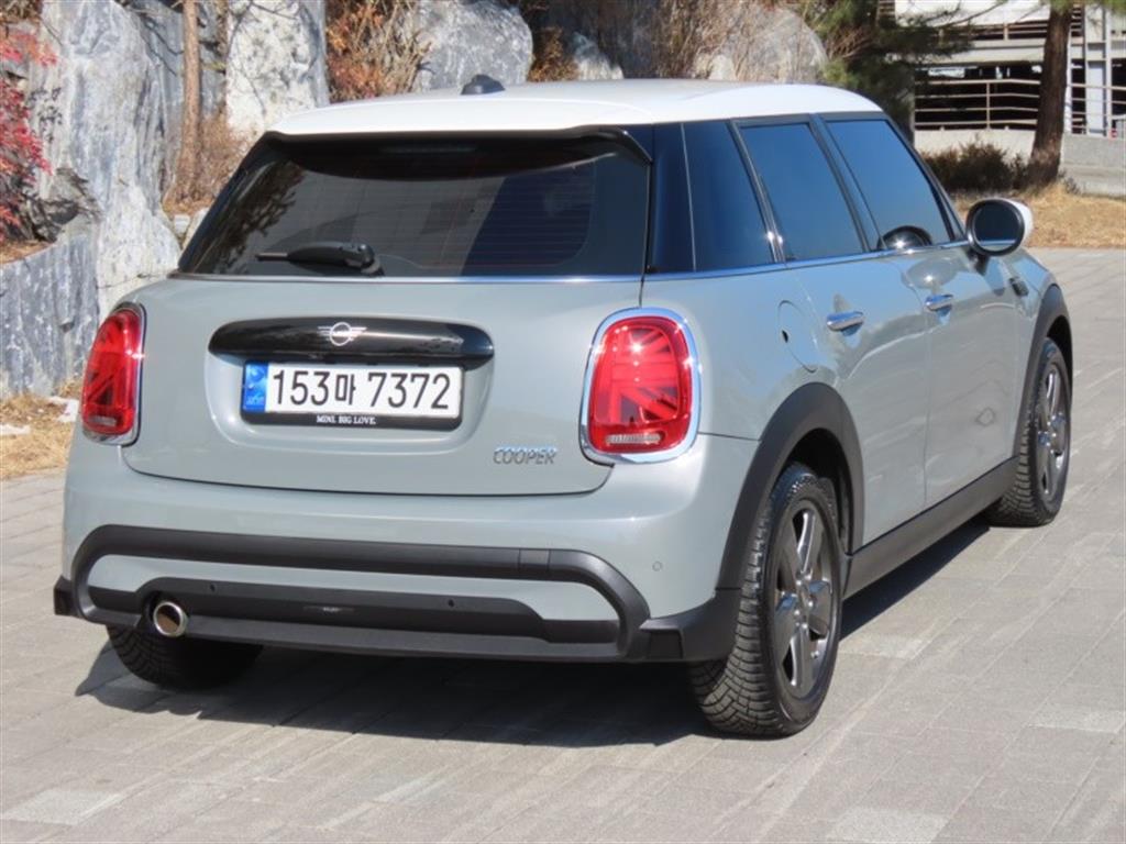 Mini Cooper 5 Duo Classic Plus Launch Pack 4