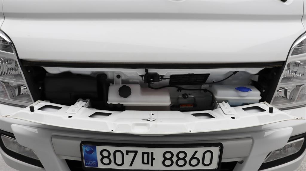 Hyundai Porter Double Cab/ Long Wheelbase/ 4WD Premium 7