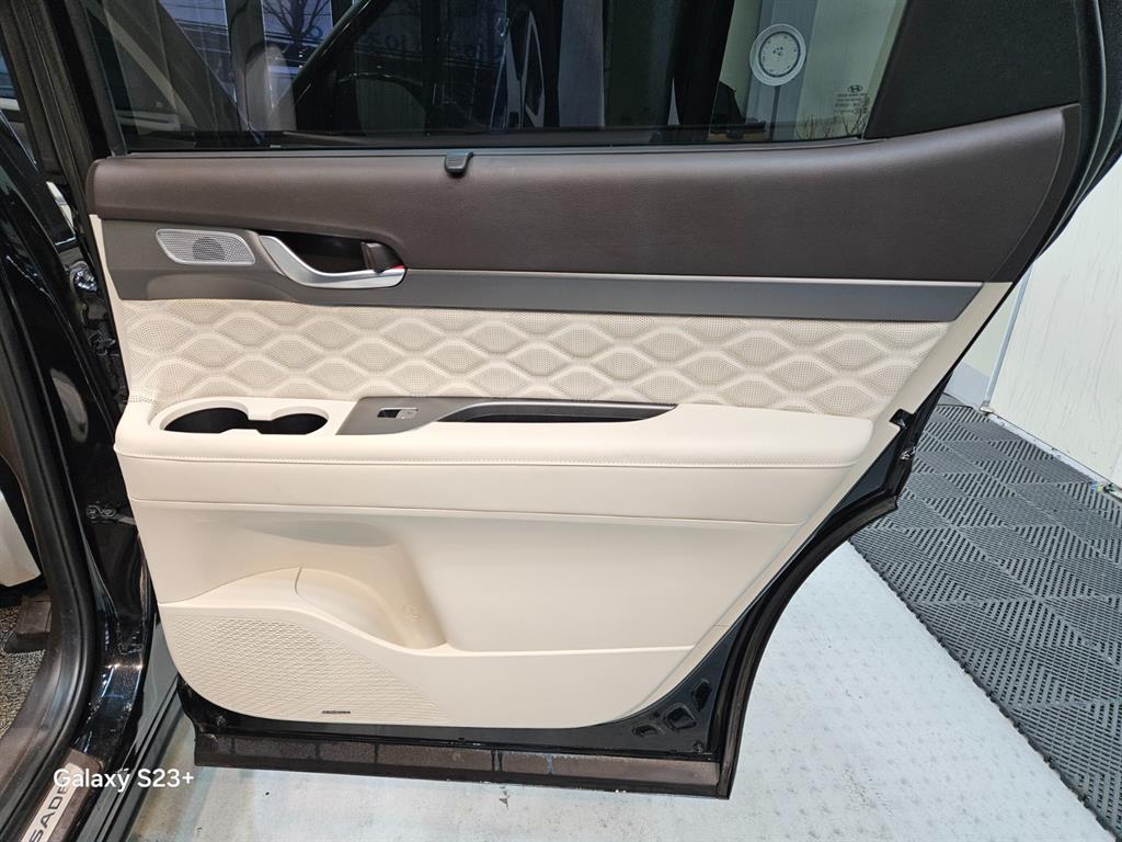 Hyundai Palisade Diesel 2.2 2WD Calligraphy 10