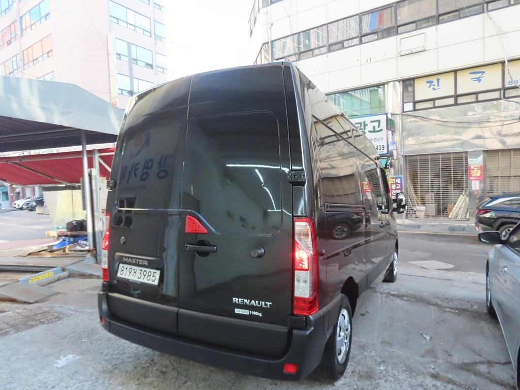 Renault Master 2.3 L 5