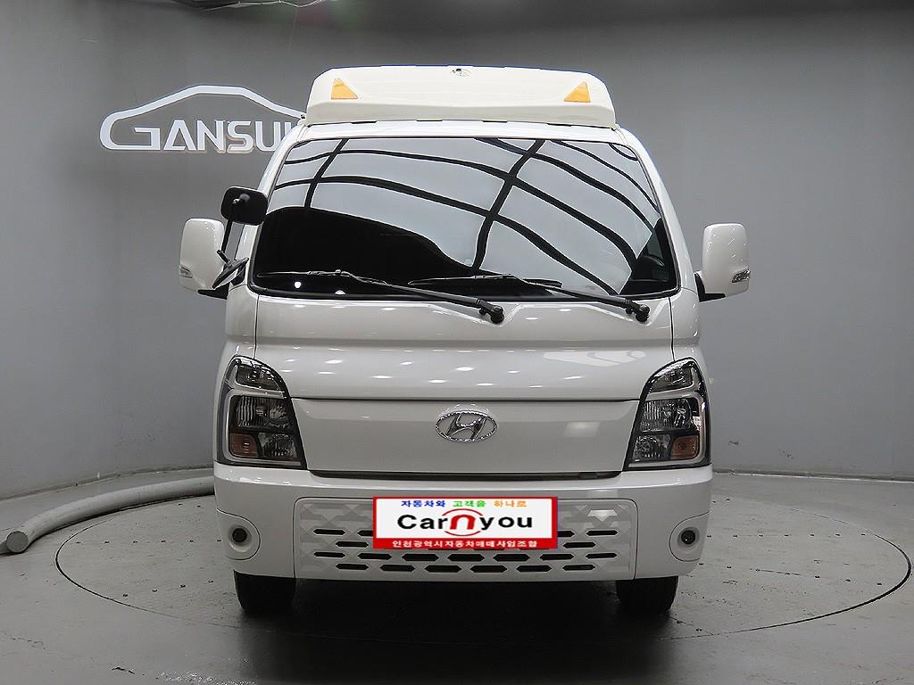 Hyundai Porter 1.0 Ton/ Super Cab/ Long Wheelbase/ Premium Special