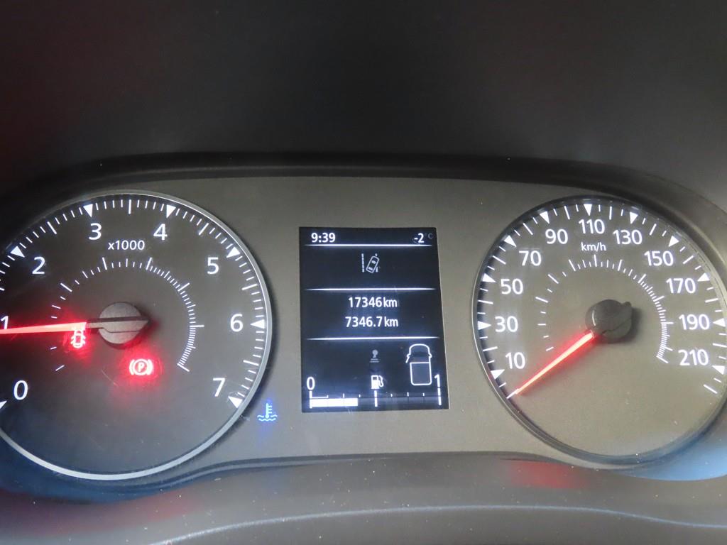 Renault Master 2.3 L 8