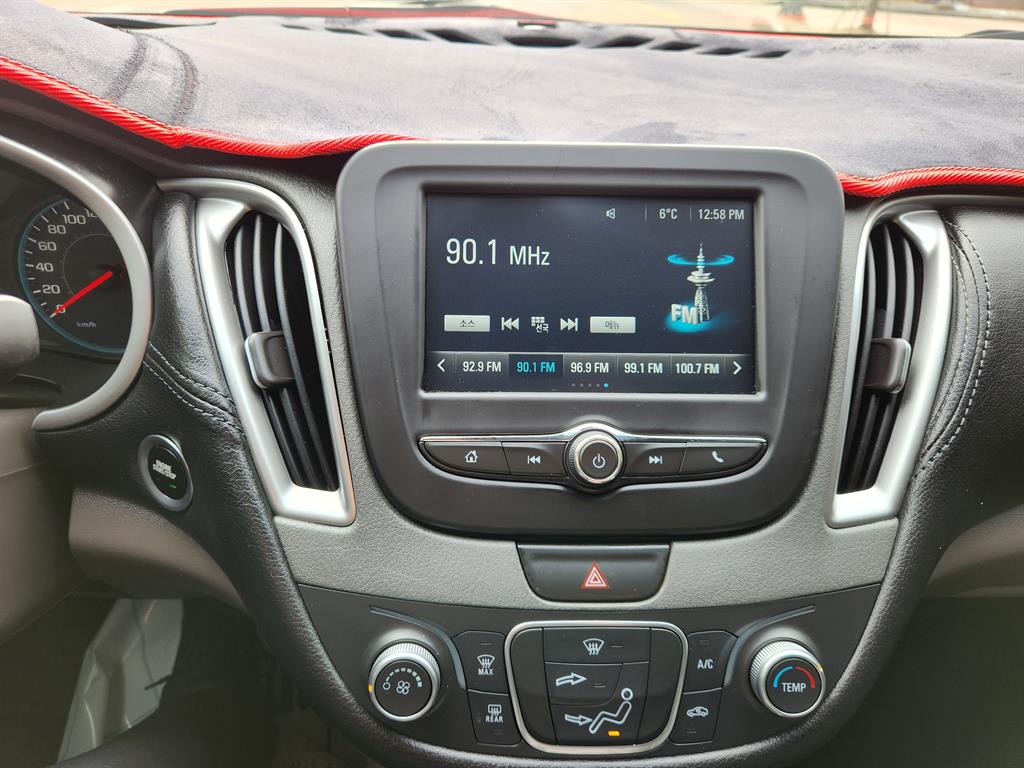 Chevrolet Malibu 1.5 Turbo LS Deluxe 9