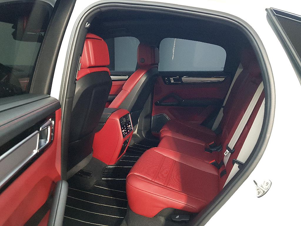 Porsche Cayenne 3.0 Coupe 10