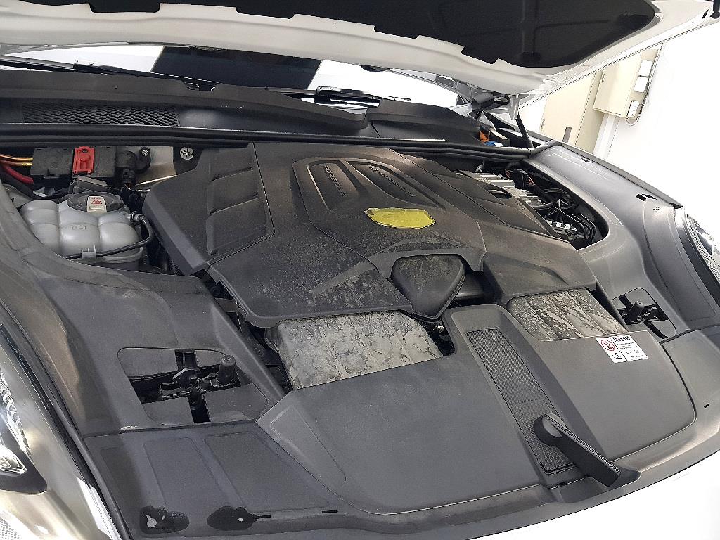 Porsche Cayenne 3.0 Coupe 7