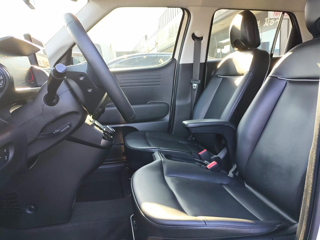 Hyundai Casper 1.0 Gasoline Modern 9