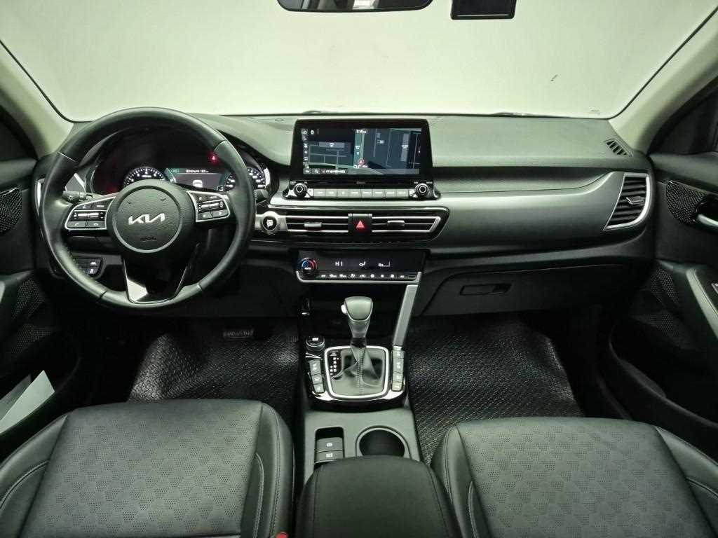 Kia Seltos Gasoline 1.6 Turbo 4WD Signature 8