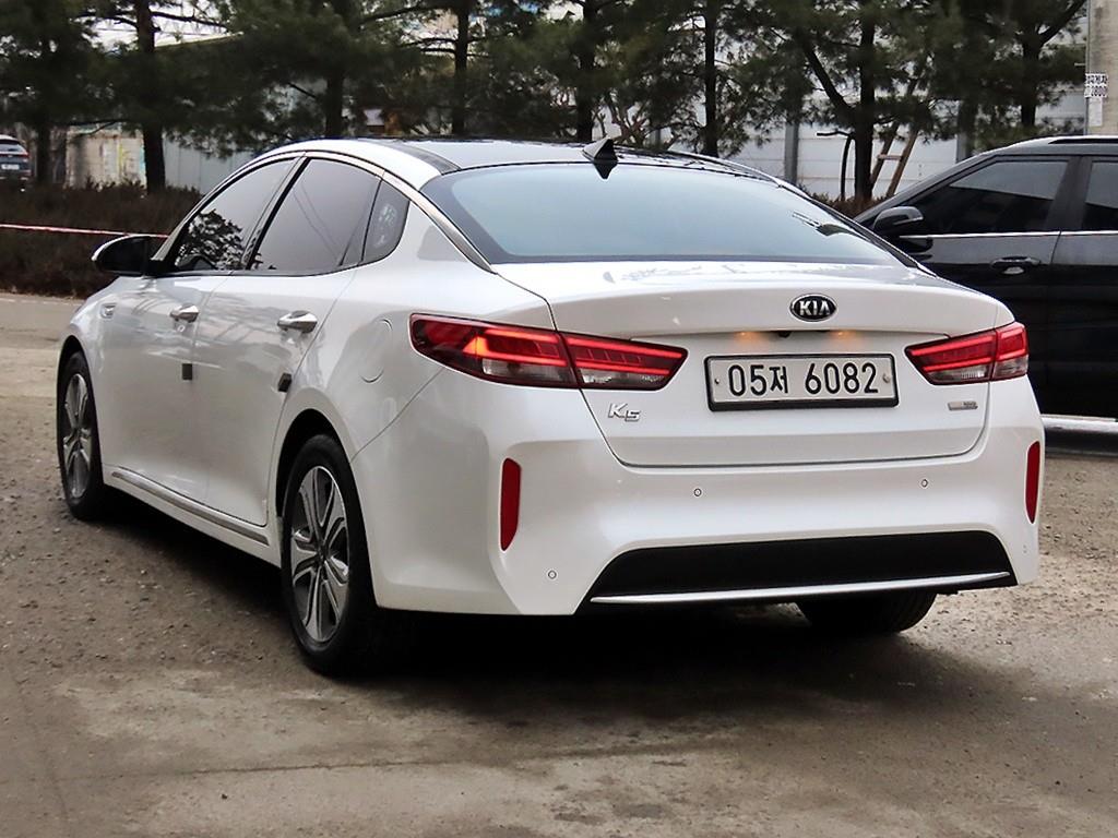 Kia K5 Noblesse Special 4