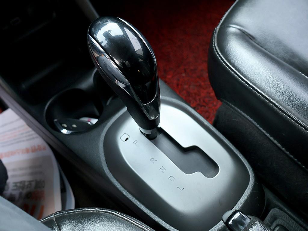 Chevrolet Spark Premier 8