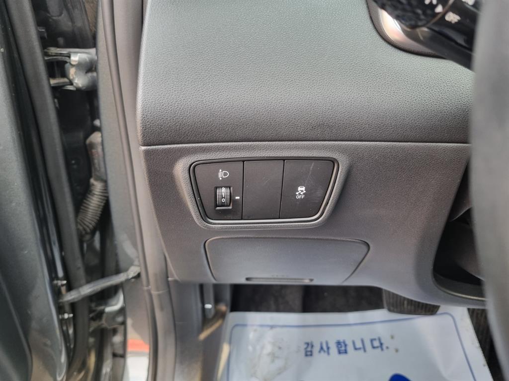 Hyundai Tucson Gasoline 1.6 Turbo 4WD Premium 10