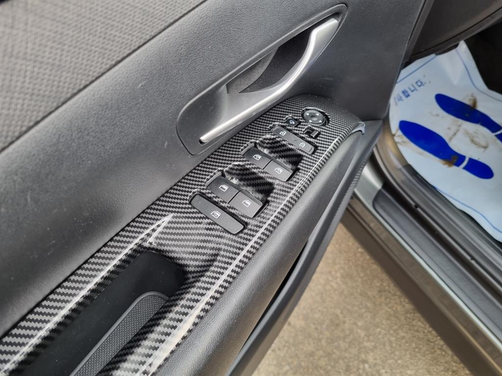 Hyundai Tucson Gasoline 1.6 Turbo 4WD Premium 9