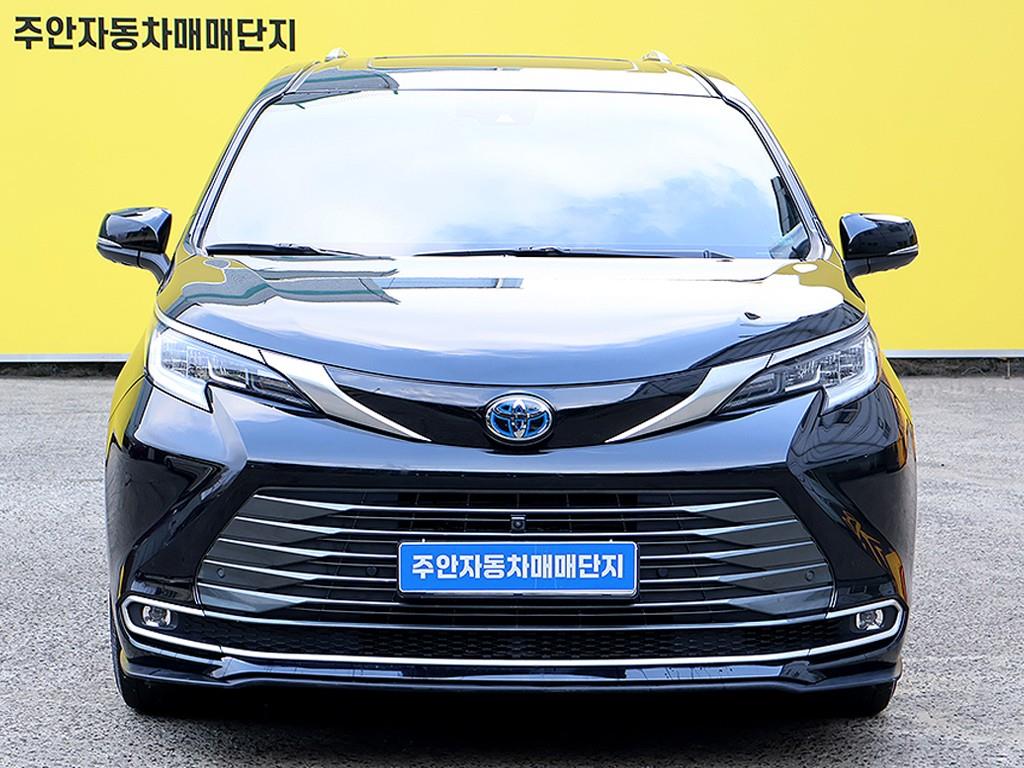 Toyota Sienna 2.5 AWD Hybrid
