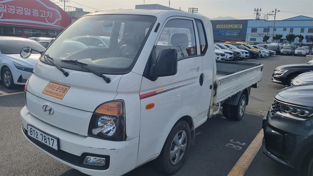 Hyundai Porter 1.0 Ton/ Super Cab/ Long Wheelbase/ CRDi
