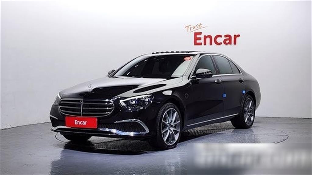 Mercedes-Benz E-Class E300e 4MATIC Exclusive