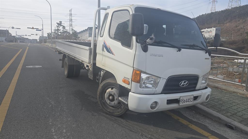 현대 이마이티 3.5톤 카고 - 중고 트럭 매물 이미지