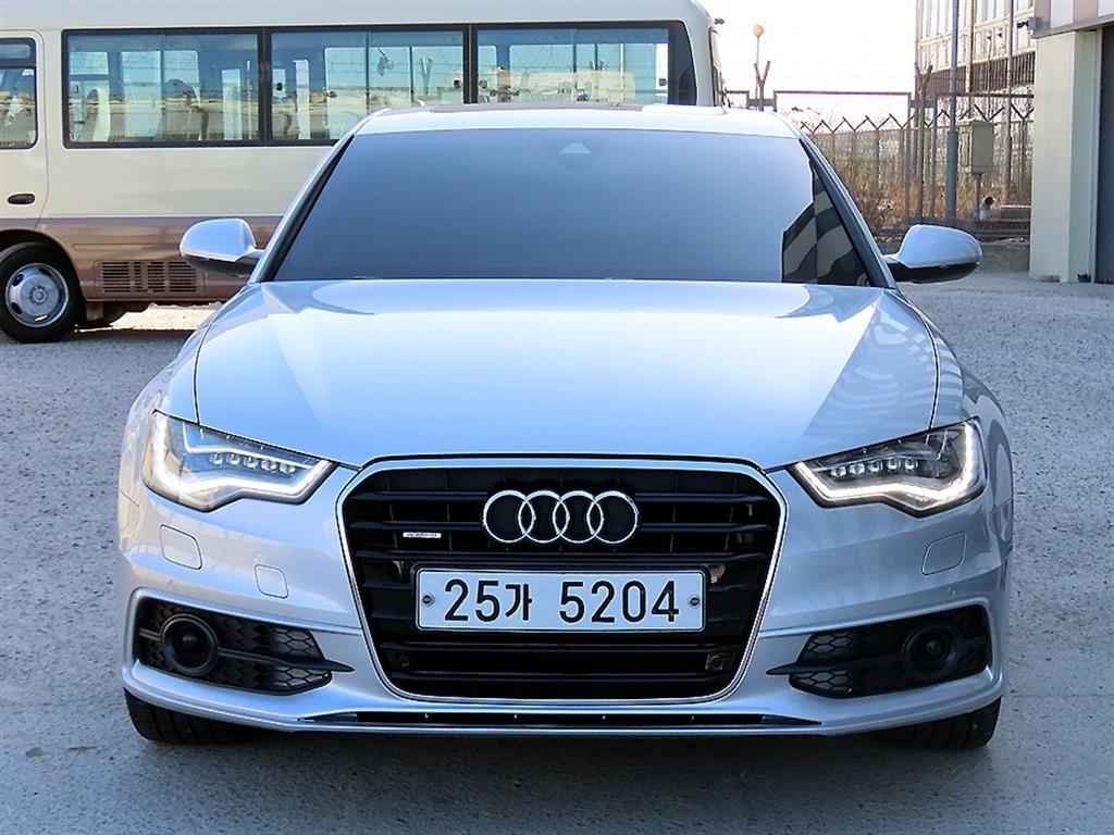 뉴A6 3.0 TFSI 콰트로 다이나믹 2014년식