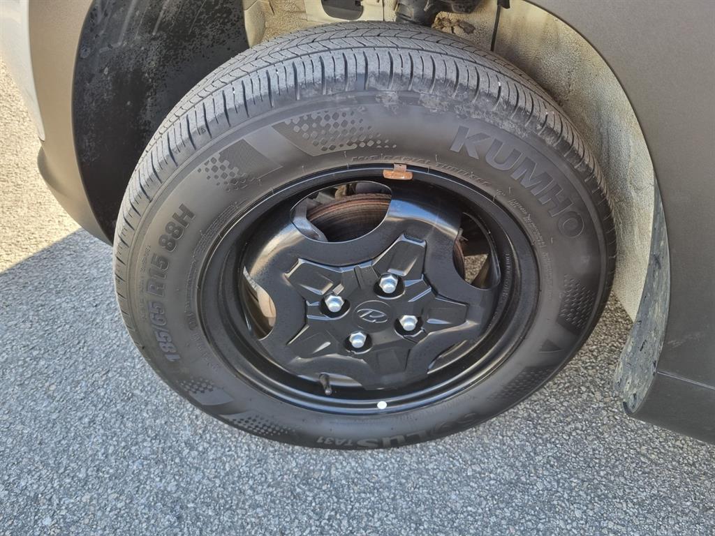 Hyundai Casper 1.0 Gasoline Modern 8