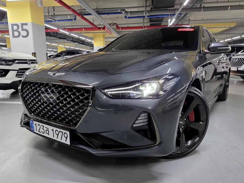 Genesis G70 3.3T Sport Prestige 3