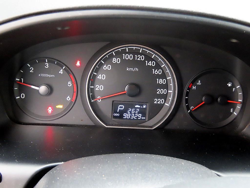 Hyundai Starex Smart 9