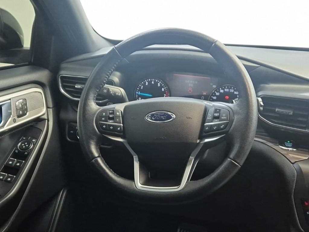 Ford Explorer 2.3 AWD Limited 10