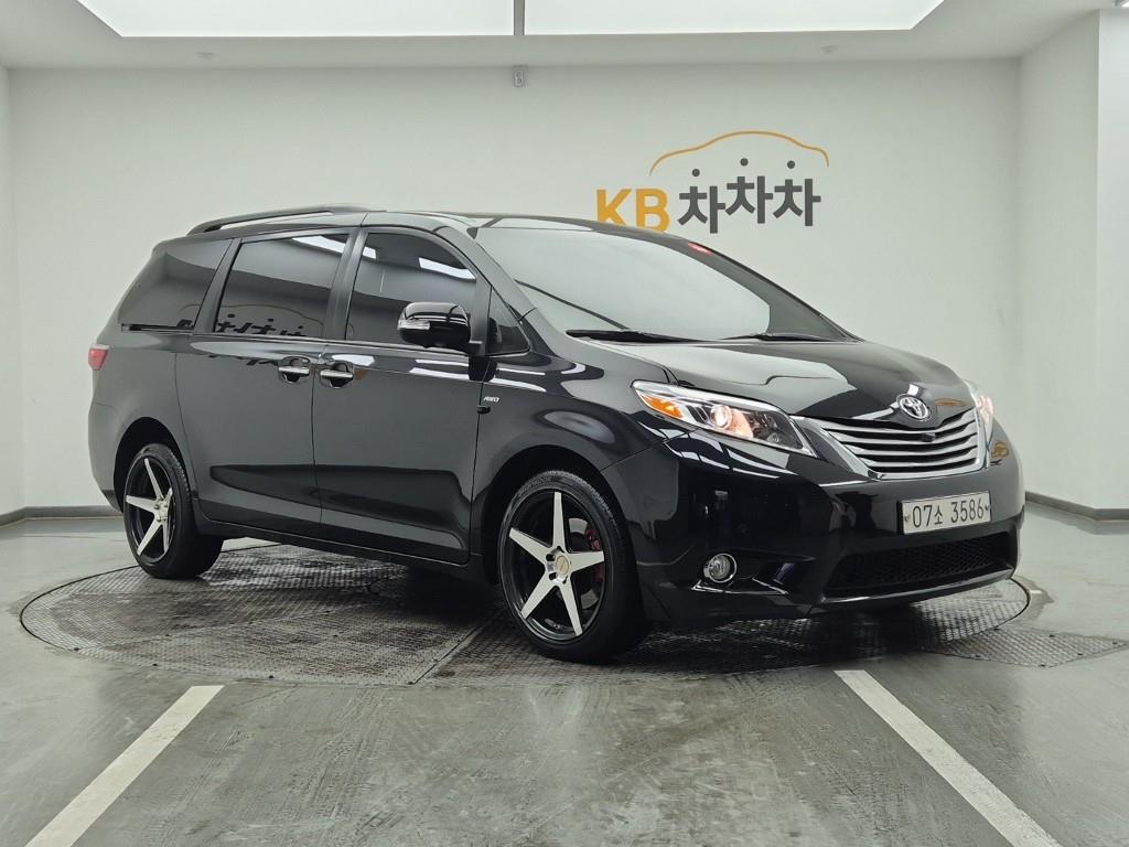 Toyota Sienna 3.5 AWD 3