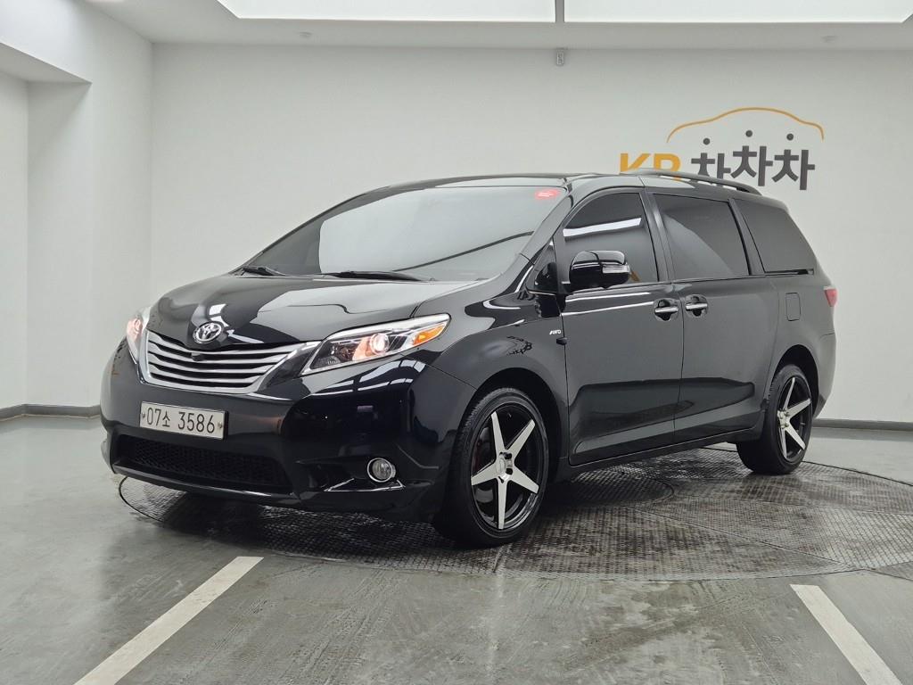 Toyota Sienna 3.5 AWD 2