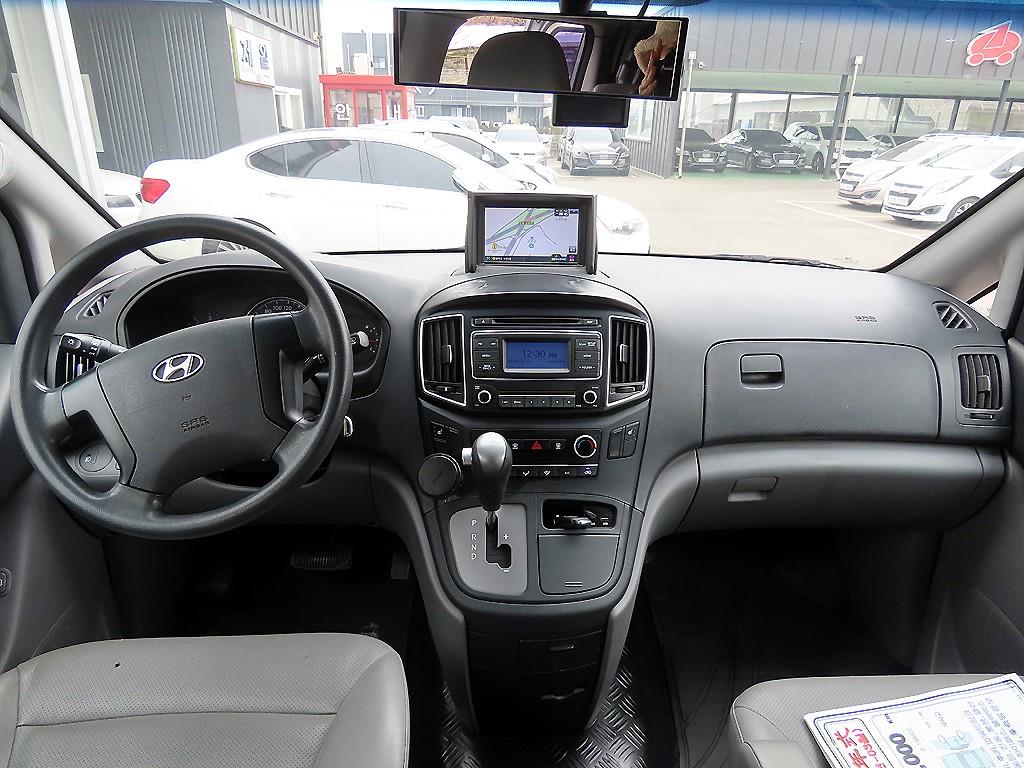 Hyundai Starex Smart 10