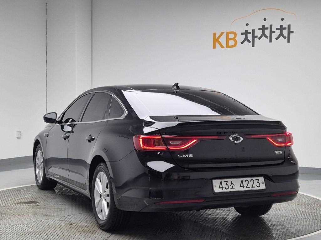 Renault SM6 Gasoline 2.0 GDe SE 3