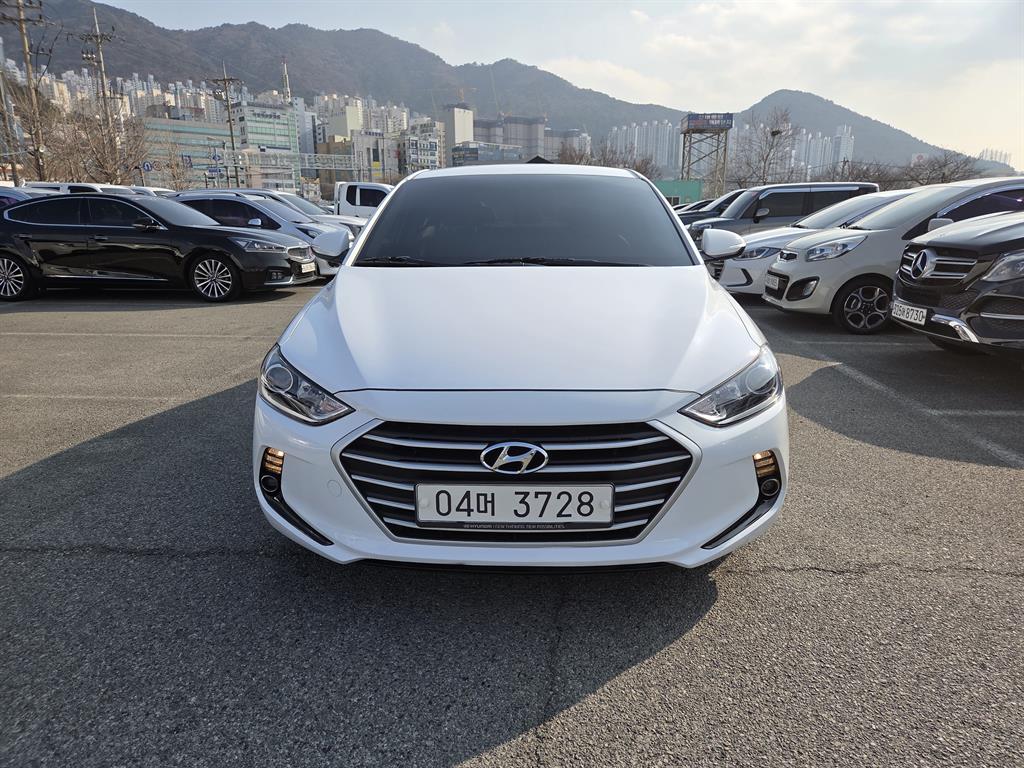 Hyundai Avante 1.6 GDI Value Plus