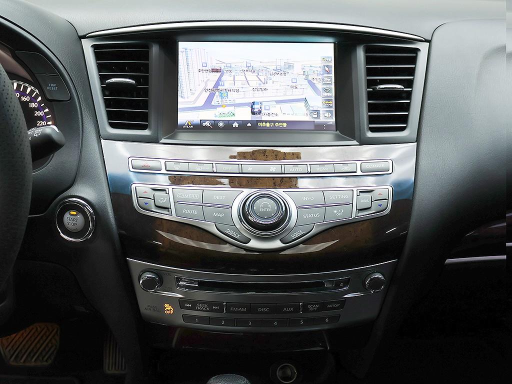 Infiniti QX60 3.5 AWD 10