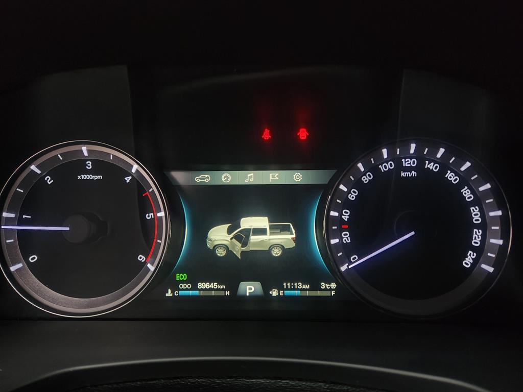 KG Mobility (Ssangyong) Rexton Diesel 2.2 4WD 5 Link Prestige Special 8