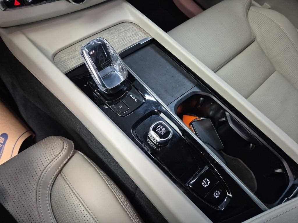 Volvo XC60 B6 AWD Inscription 9