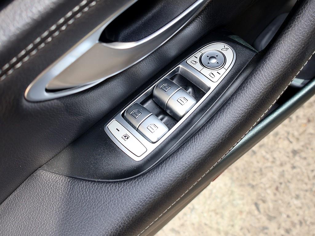 자동차 모델 상세 이미지