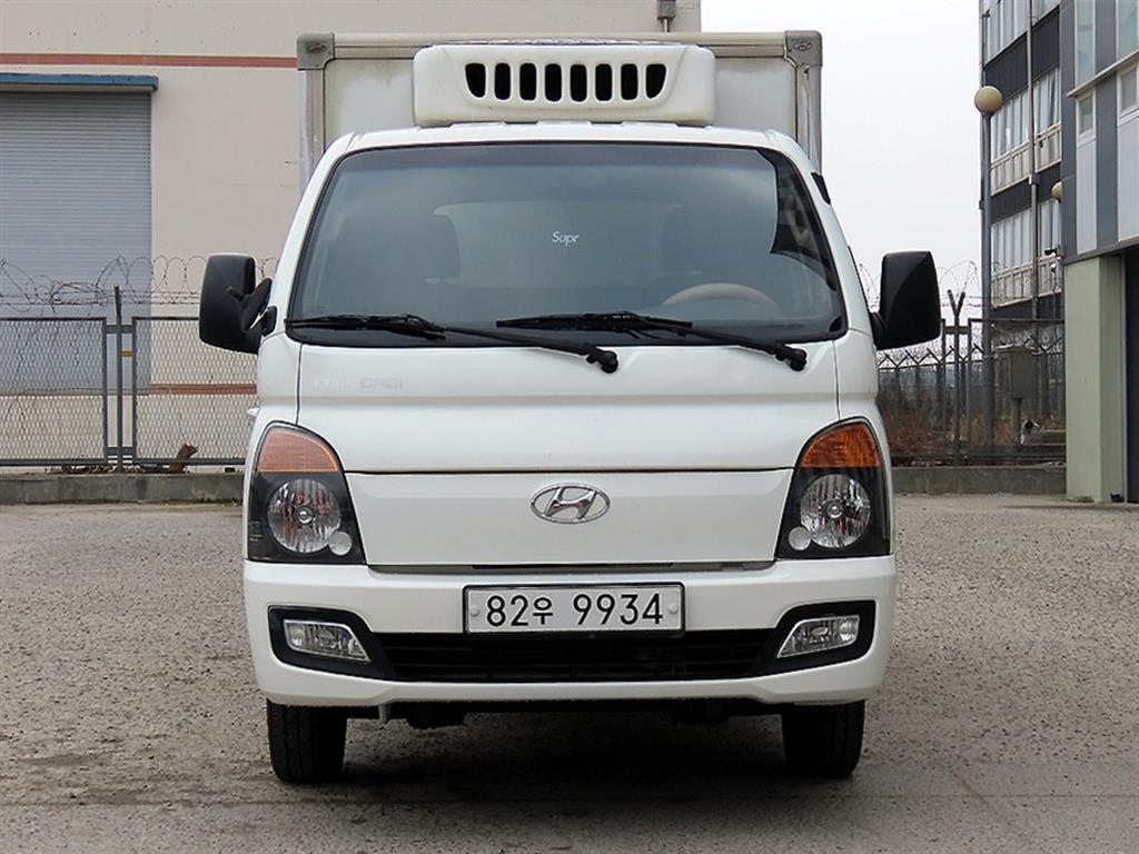 Hyundai Porter Super Cab/ Long Wheelbase/ CRDi Plus