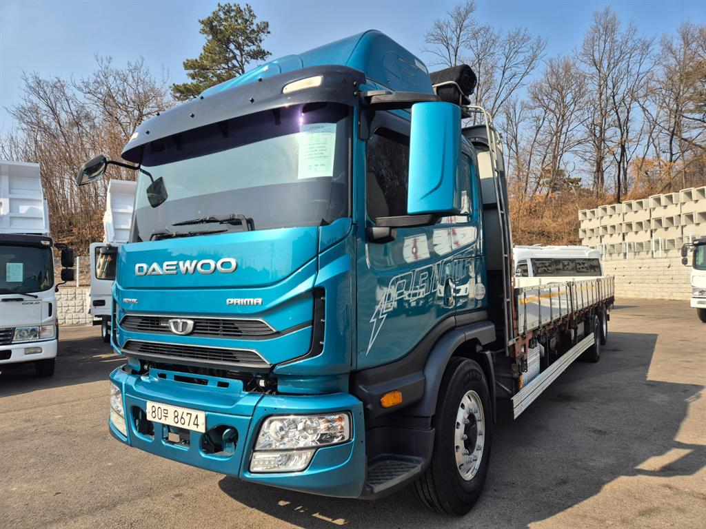 타타대우 프리마 320 카고 9.5톤 오토 - 중고 트럭 매물 이미지