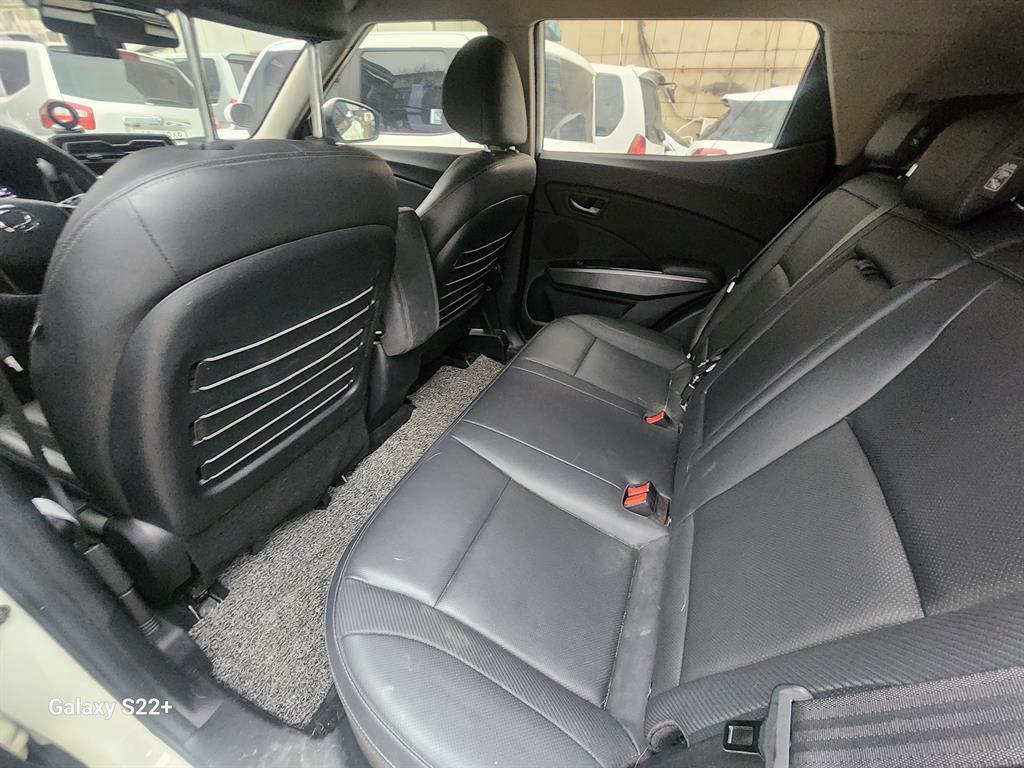 KG Mobility (Ssangyong) Tivoli 2WD Gasoline 1.5 V3 7