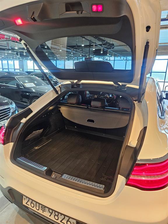 Mercedes-Benz GLC-Class AMG GLC43 4MATIC Coupe 7